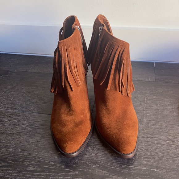 Jessica Simpson booties never worn! - Picture 2 of 7